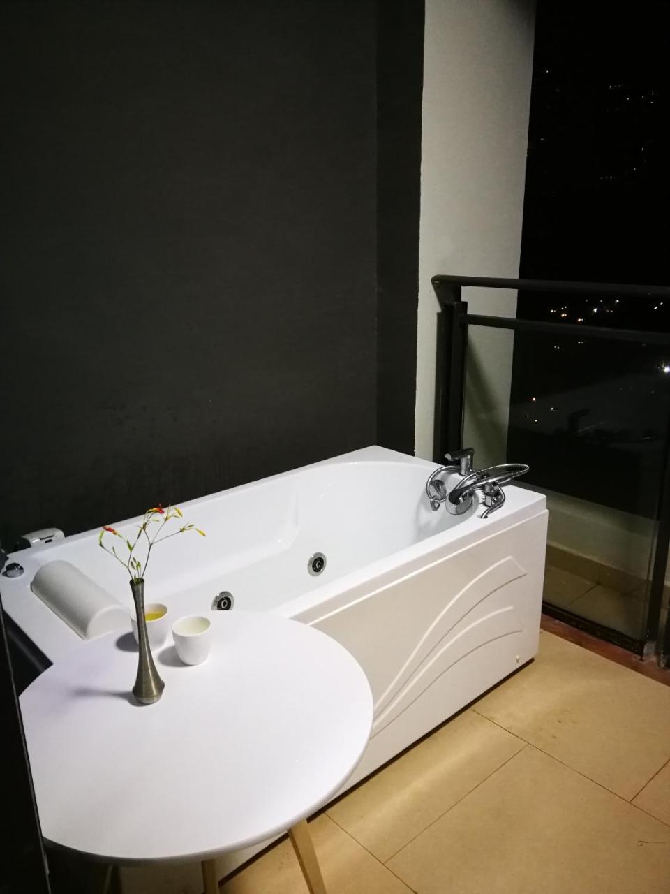 Yuehai Guest House Хойчжоу Экстерьер фото